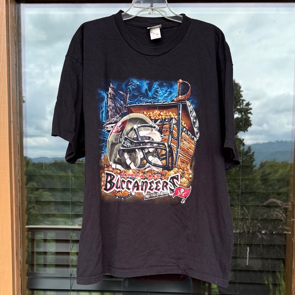 Lee Sport Vintage NFL Florida Tampa Bay Buccaneers Tshirt